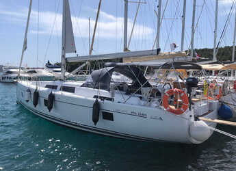 Rent a sailboat in Marina Frapa - Hanse 508