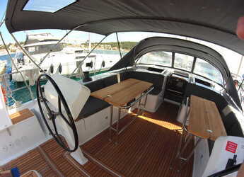 Rent a sailboat in Marina Frapa - Hanse 508