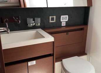 Rent a sailboat in Marina Frapa - Hanse 508