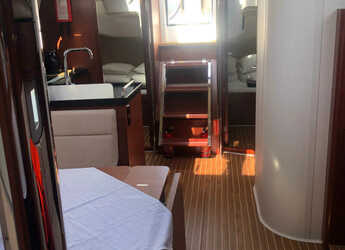 Rent a sailboat in Marina Frapa - Hanse 418