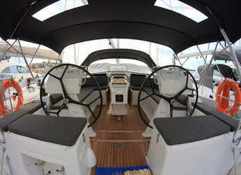 Rent a sailboat in Marina Frapa - Hanse 455