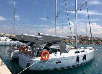 Rent a sailboat in Marina Frapa - Hanse 455