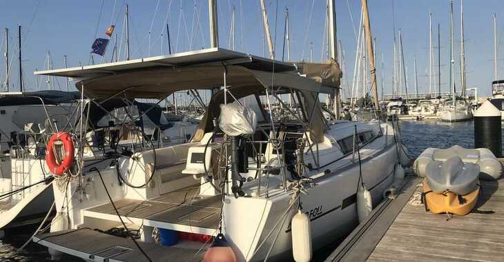 Rent a sailboat in Marina Real Juan Carlos I - Dufour 410 Grand Large