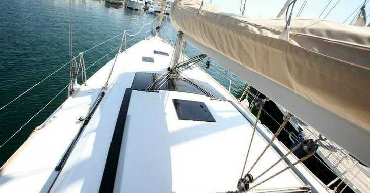 Chartern Sie segelboot in Marina Real Juan Carlos I - Dufour 410 Grand Large