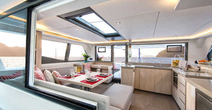 Rent a catamaran in Rodney Bay Marina - Moorings 4500L (Club)