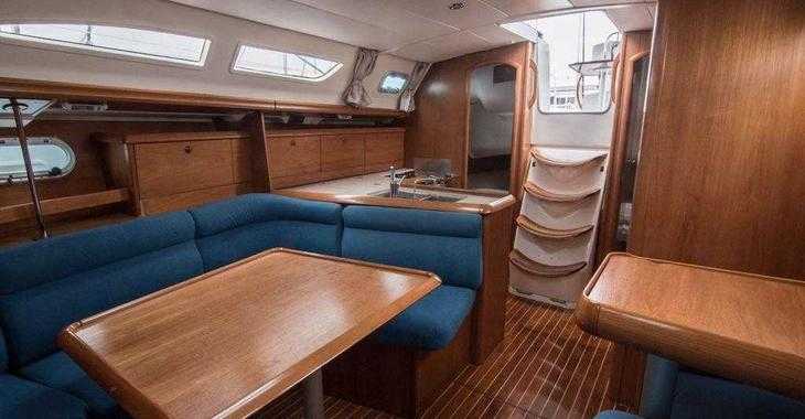 Rent a sailboat in Marina Botafoch - Jeanneau Sun Odyssey 37