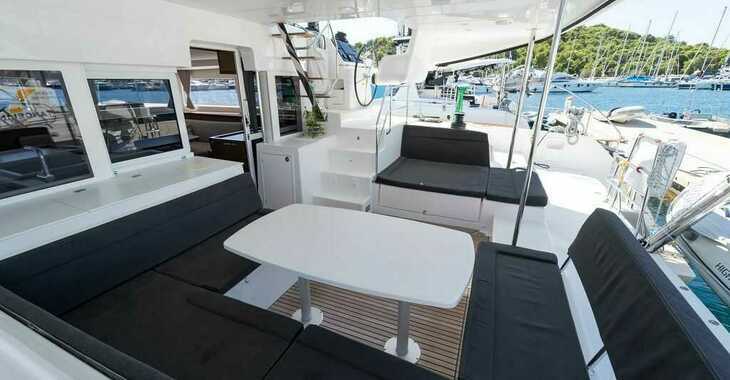 Rent a catamaran in Marina Frapa - Lagoon 450 Sport