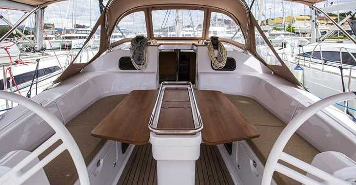 Rent a sailboat in SCT Marina Trogir - Elan 45 Impression