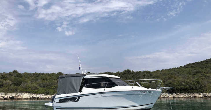 Rent a motorboat in Marina Tankerkomerc - Merry Fisher 695
