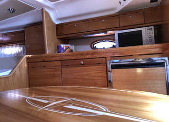 Chartern Sie motorboot in Zadar Marina - Bavaria 32 Sport