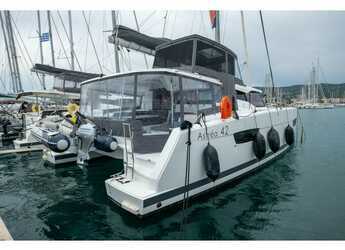 Rent a catamaran in Nidri Marine - Fountaine Pajot Astréa 42