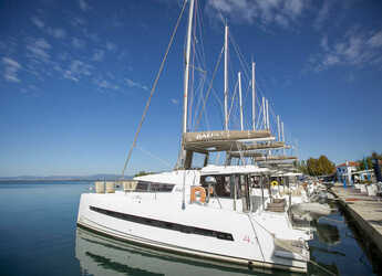 Alquilar catamarán en Keramoti Marina - Bali 4.1