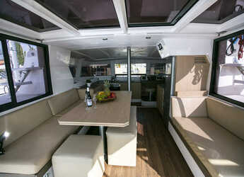 Alquilar catamarán en Keramoti Marina - Bali 4.0