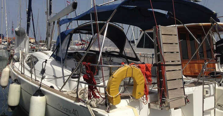 Louer voilier à Lavrion Marina - Oceanis 40