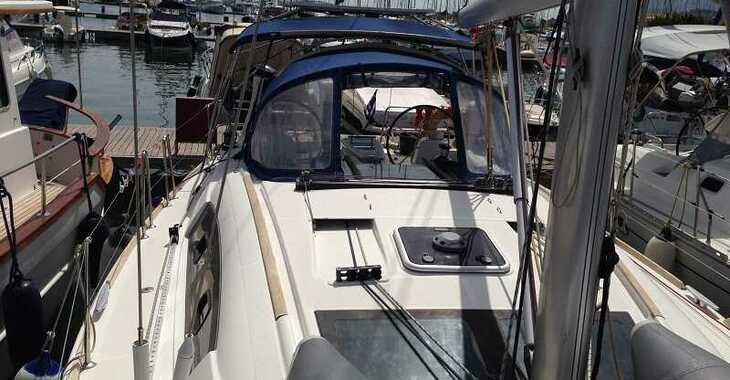 Rent a sailboat in Lavrion Marina - Oceanis 40