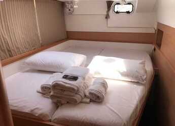 Chartern Sie katamaran in Lavrion Marina - Lagoon 400 S2