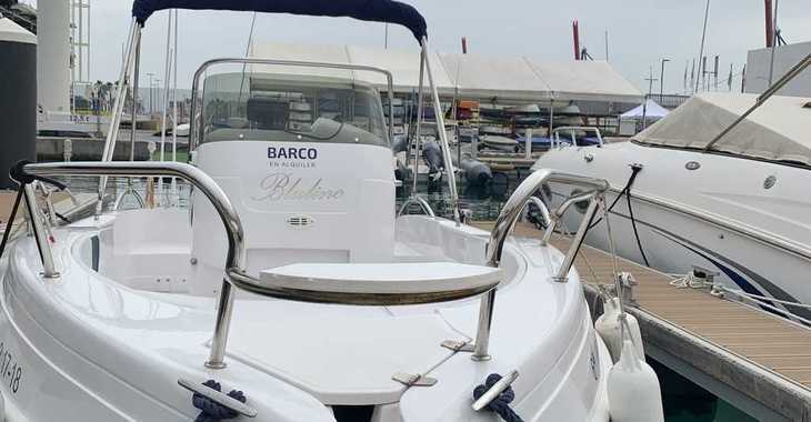 Chartern Sie motorboot in Puerto de Málaga - Bluline 19 Open Plus