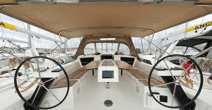 Rent a sailboat in Vodice ACI Marina - Dufour 430 GL