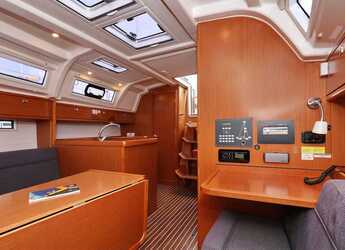 Louer voilier à Sangulin Marina - Bavaria Cruiser 37 - 3 cab.