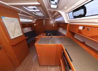 Louer voilier à Sangulin Marina - Bavaria Cruiser 37 - 3 cab.