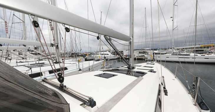 Rent a sailboat in Sangulin Marina - Dufour 460 GL