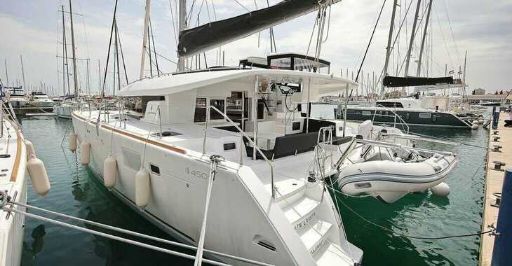 Rent a catamaran in Sangulin Marina - Lagoon 450 S - 4 + 2 cab.
