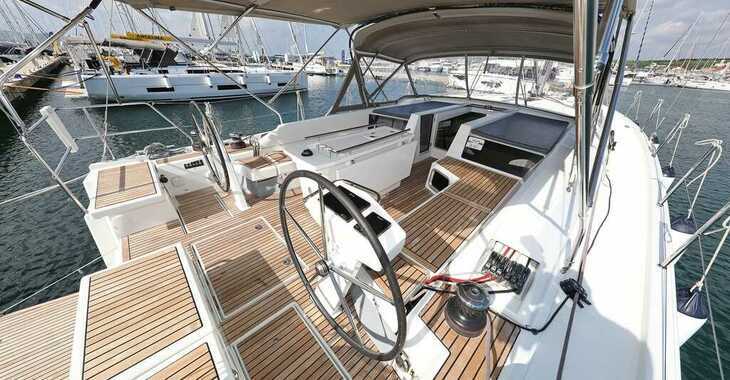 Rent a sailboat in Sangulin Marina - Oceanis 51.1 - 5 + 1 cab.