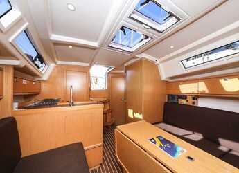 Chartern Sie segelboot in Trogir (ACI marina) - Bavaria Cruiser 34