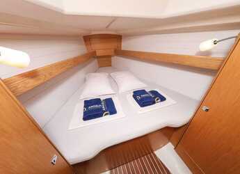 Chartern Sie segelboot in Trogir (ACI marina) - Bavaria Cruiser 34