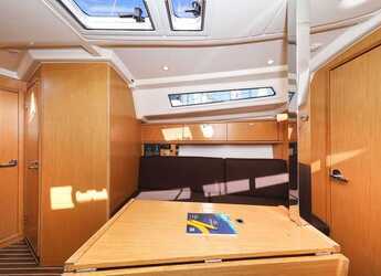 Chartern Sie segelboot in Trogir (ACI marina) - Bavaria Cruiser 34