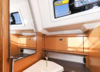 Chartern Sie segelboot in Trogir (ACI marina) - Bavaria Cruiser 34