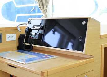 Alquilar catamarán en Marina Frapa - Lagoon 400 S2 - 4 + 2 cab.