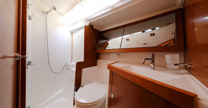 Rent a sailboat in Marina Sukosan (D-Marin Dalmacija) - Oceanis 41