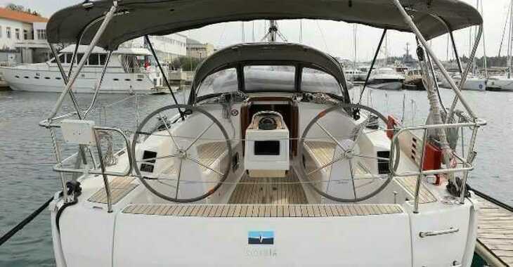 Rent a sailboat in Marina Mandalina - Bavaria Cruiser 34