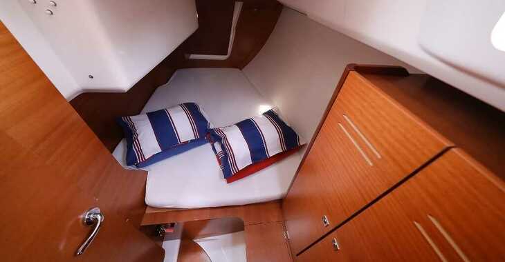 Rent a sailboat in Marina Mandalina - Dufour 350 GL