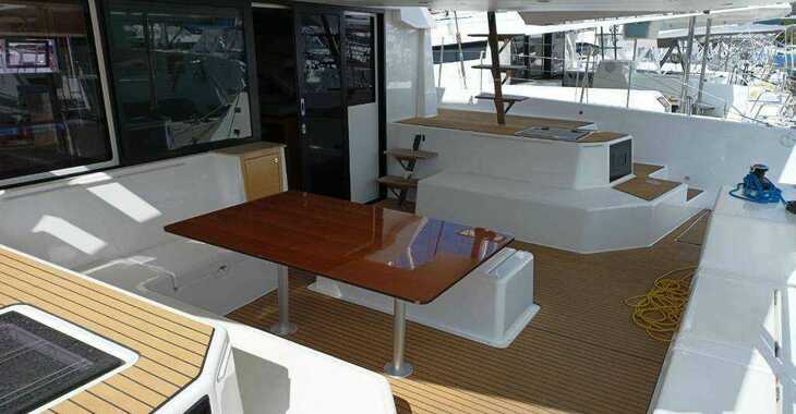 Chartern Sie katamaran in SCT Marina Trogir - Dufour 48 Catamaran - 5 + 1 cab.