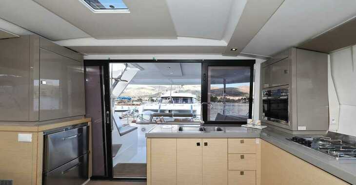 Rent a catamaran in SCT Marina - Fountaine Pajot Lucia 40