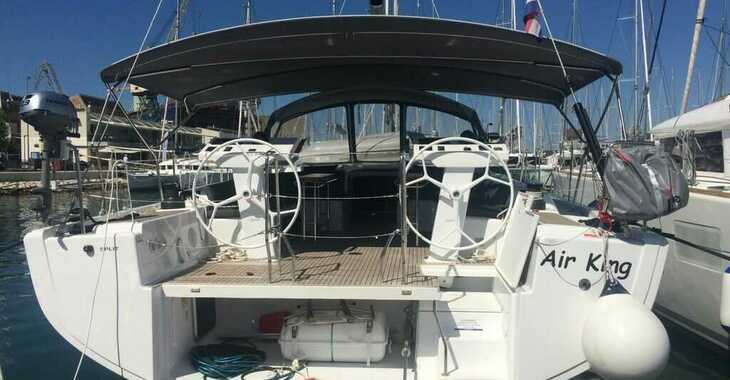 Rent a sailboat in SCT Marina Trogir - Hanse 548 - 5 + 1 cab.