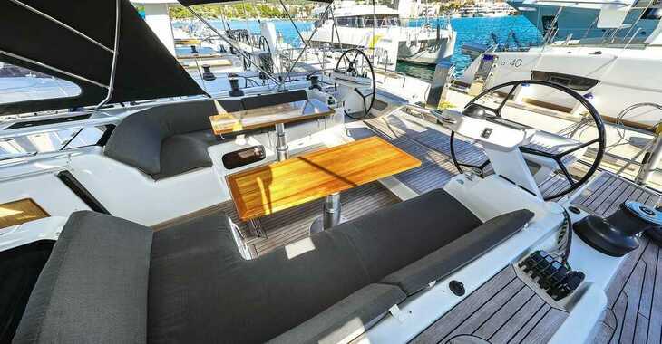 Rent a sailboat in SCT Marina Trogir - Hanse 575 - 3 + 1 cab.