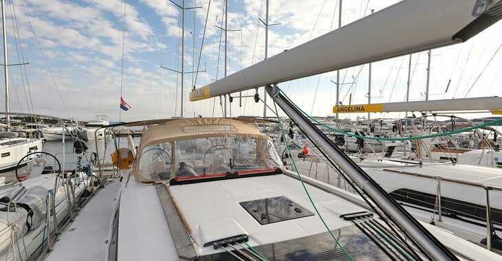 Rent a sailboat in Vodice ACI Marina - Dufour 460 GL