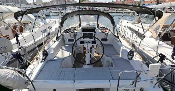 Rent a sailboat in ACI Marina Vodice - Oceanis 34