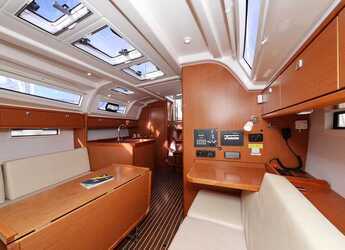 Louer voilier à Sangulin Marina - Bavaria Cruiser 37 - 3 cab.