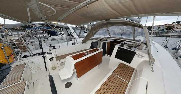 Rent a sailboat in Sangulin Marina - Dufour 412 GL