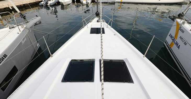 Rent a sailboat in Sangulin Marina - Hanse 455