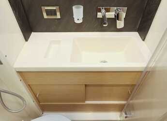 Louer voilier à Sangulin Marina - Hanse 548 - 5 + 1 cab.