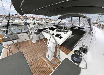 Louer voilier à Sangulin Marina - Hanse 548 - 5 + 1 cab.