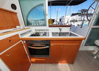 Louer catamaran à Sangulin Marina - Lagoon 380 S2 - 4 + 2 cab.