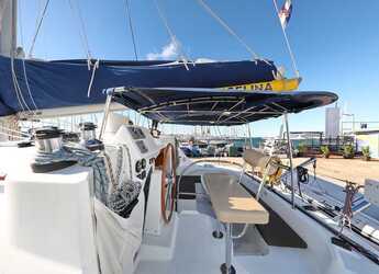 Louer catamaran à Sangulin Marina - Lagoon 380 S2 - 4 + 2 cab.