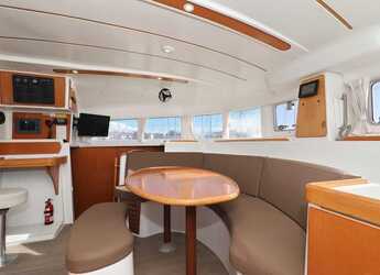 Louer catamaran à Sangulin Marina - Lagoon 380 S2 - 4 + 2 cab.