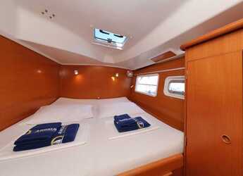 Louer catamaran à Sangulin Marina - Lagoon 380 S2 - 4 + 2 cab.